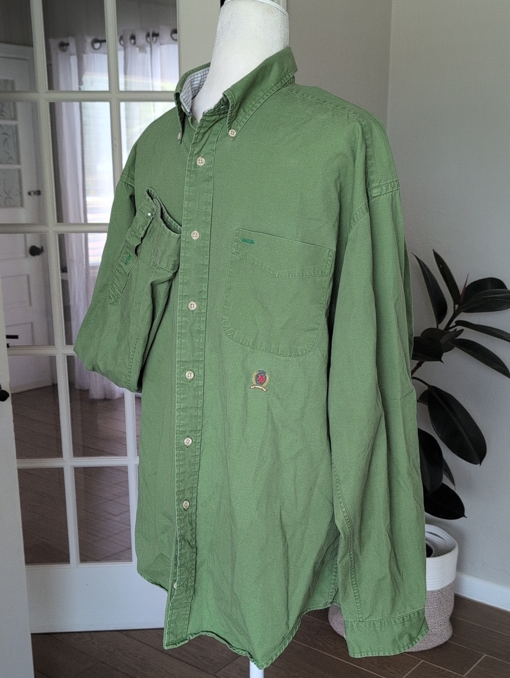 Vintage Tommy Hilfiger Green Button-Down Green Mens Shirt Large - Picture 6 of 7